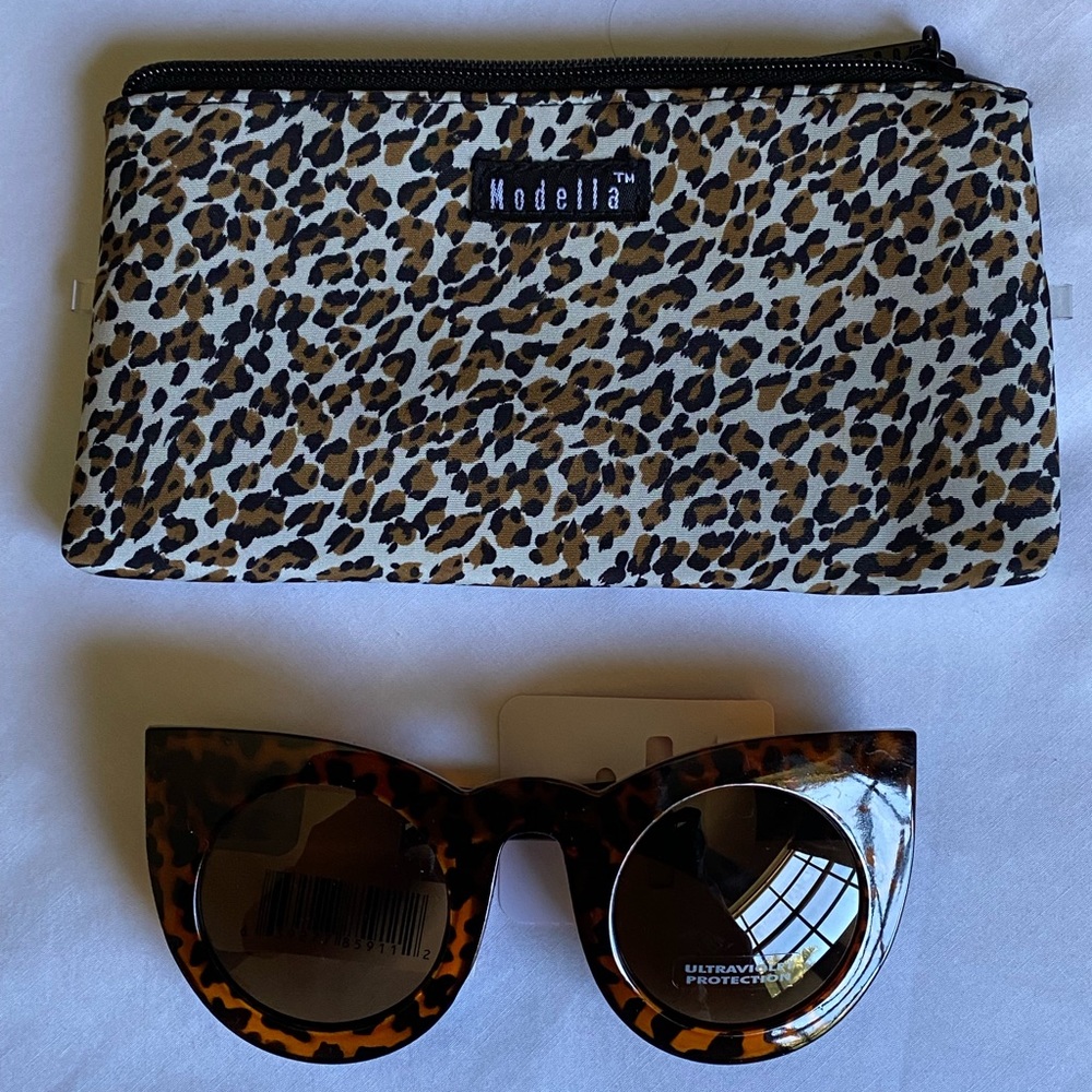 2 PCs Modella Purse & Glasses 🕶